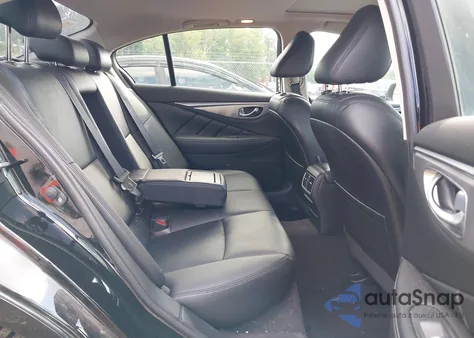 2015 Infiniti Q50 Premium z USA, uszkodzony, nr VIN JN1BV7AR9FM404984